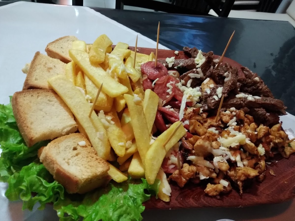 Restaurante e Churrascaria Espeto de Ouro - Photo 8