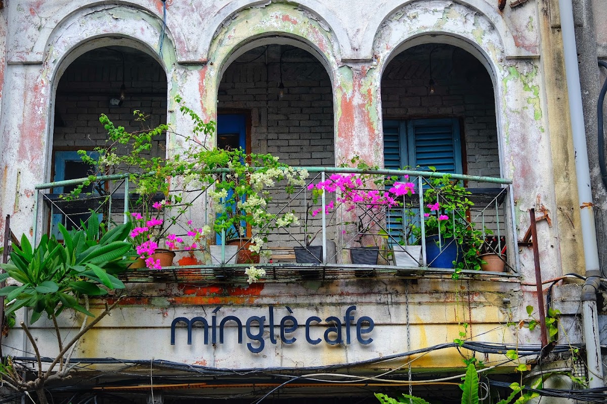 Mingle Cafe