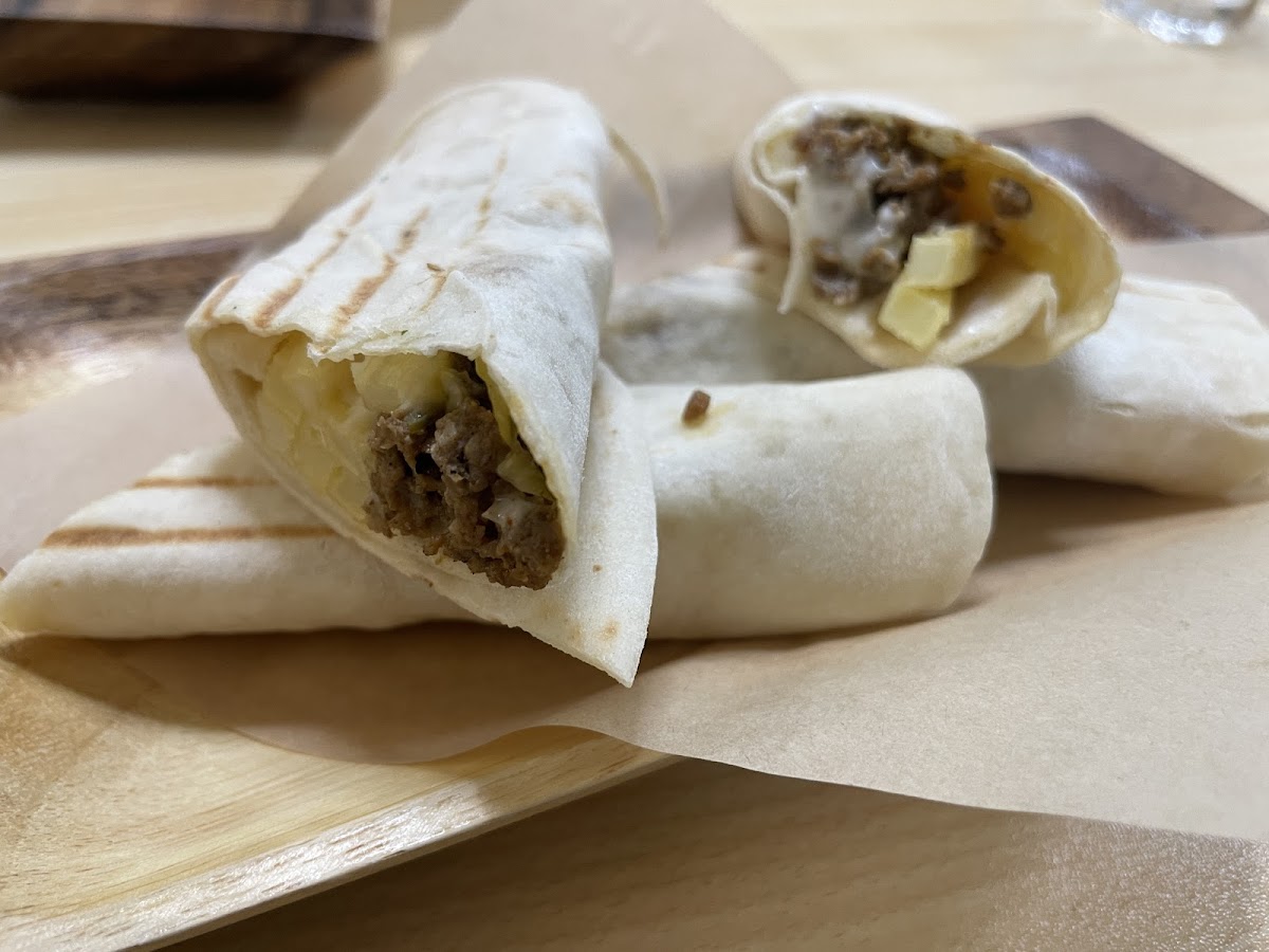 El Syriano Café and diner - Photo 7