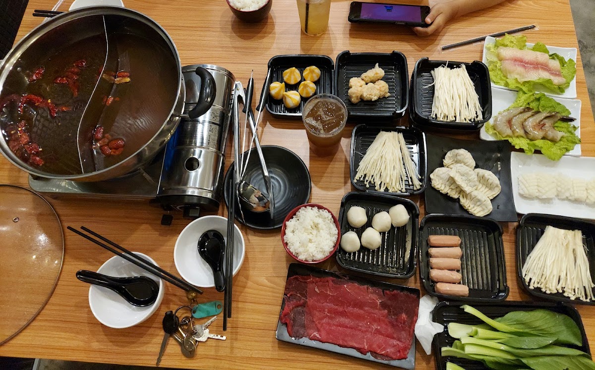 Qian Wei Hotpot - Photo 4