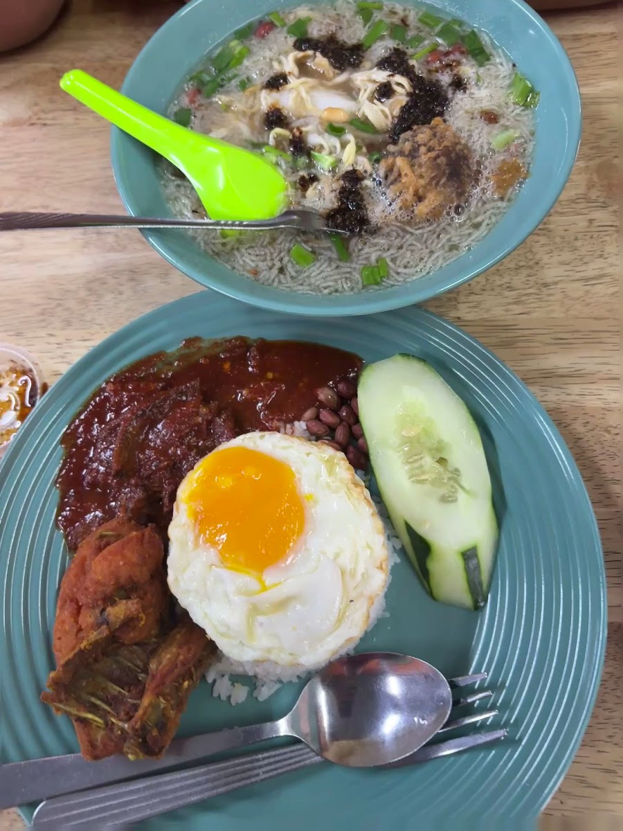 Allongs, Warong Ipoh Lontong