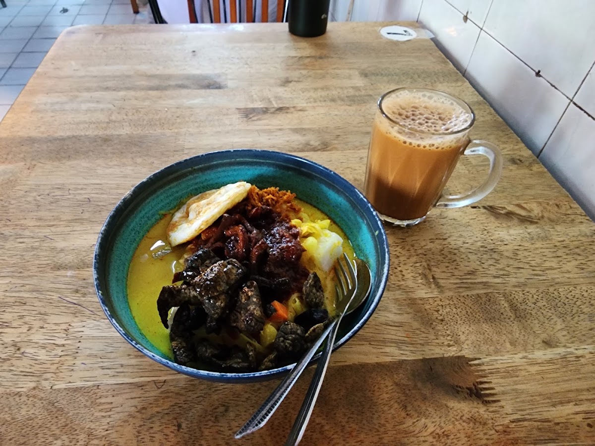 Allongs, Warong Ipoh Lontong - Photo 3