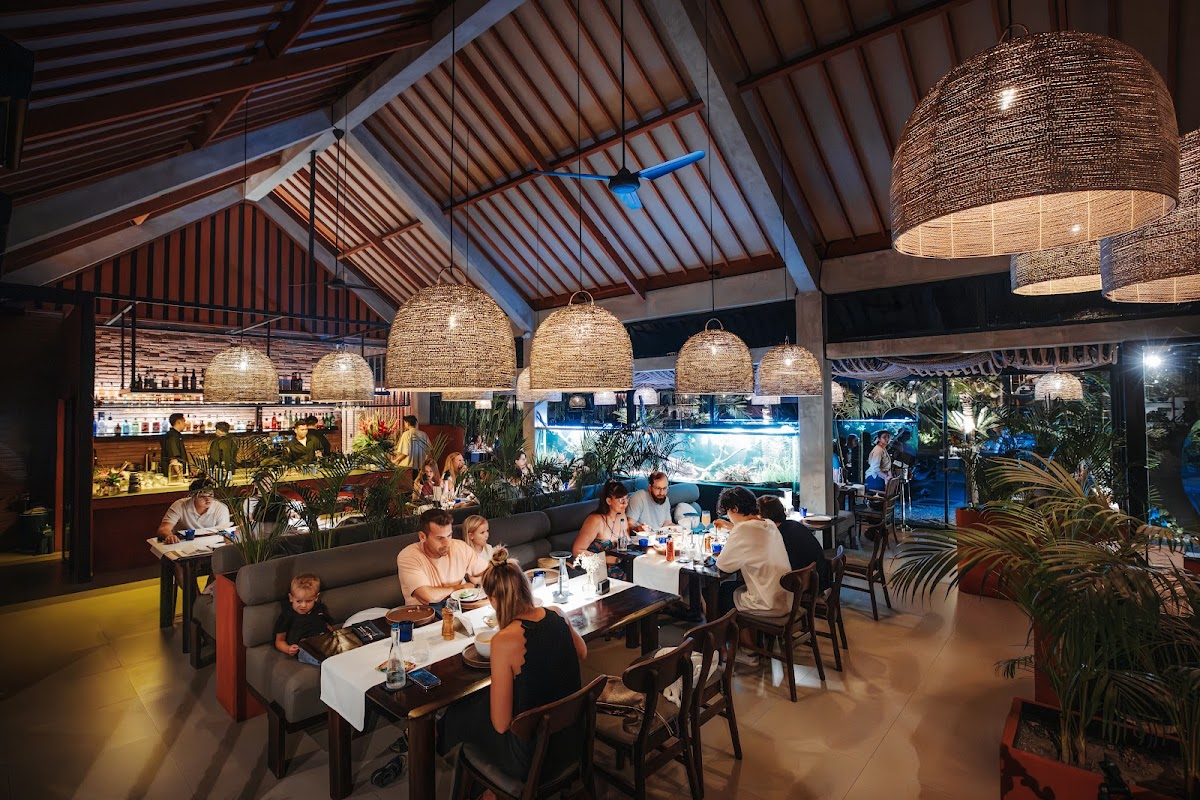 Nautilus Seafood Restaurant & Bar