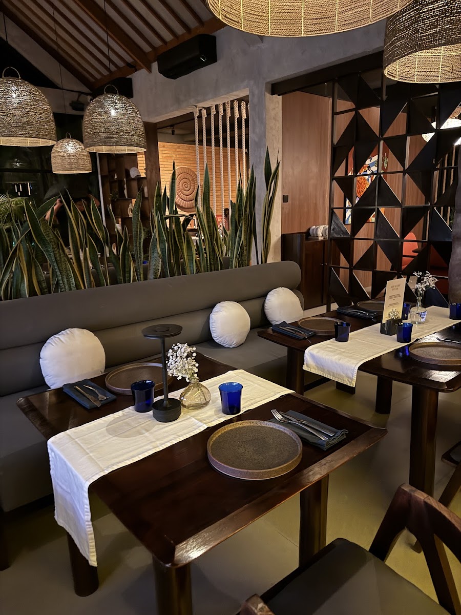 Nautilus Seafood Restaurant & Bar - Photo 2