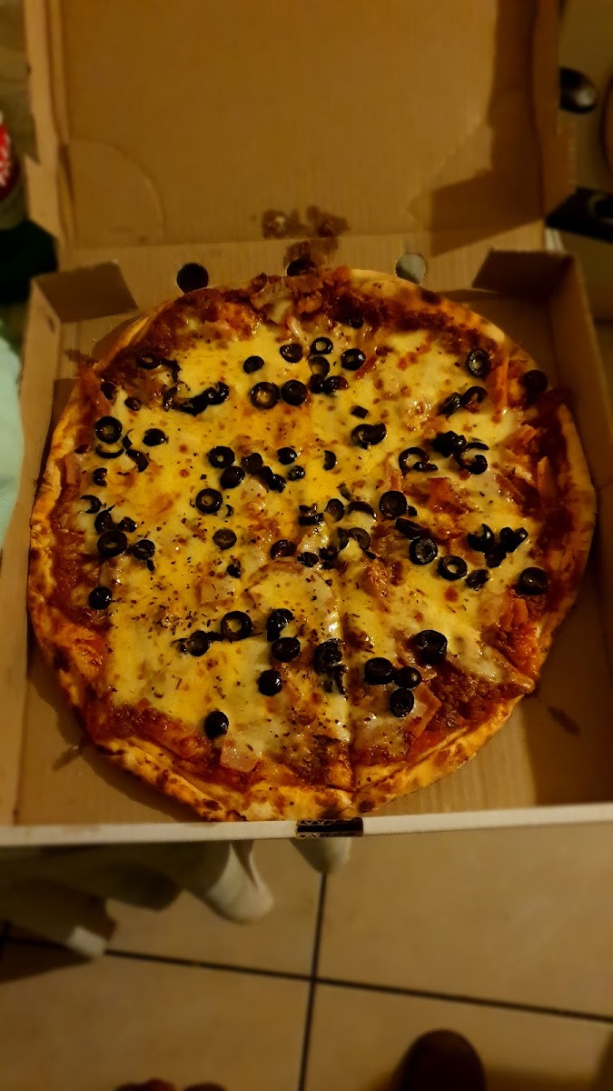 The Apple Bite Roadhouse & Pizzeria - Photo 6