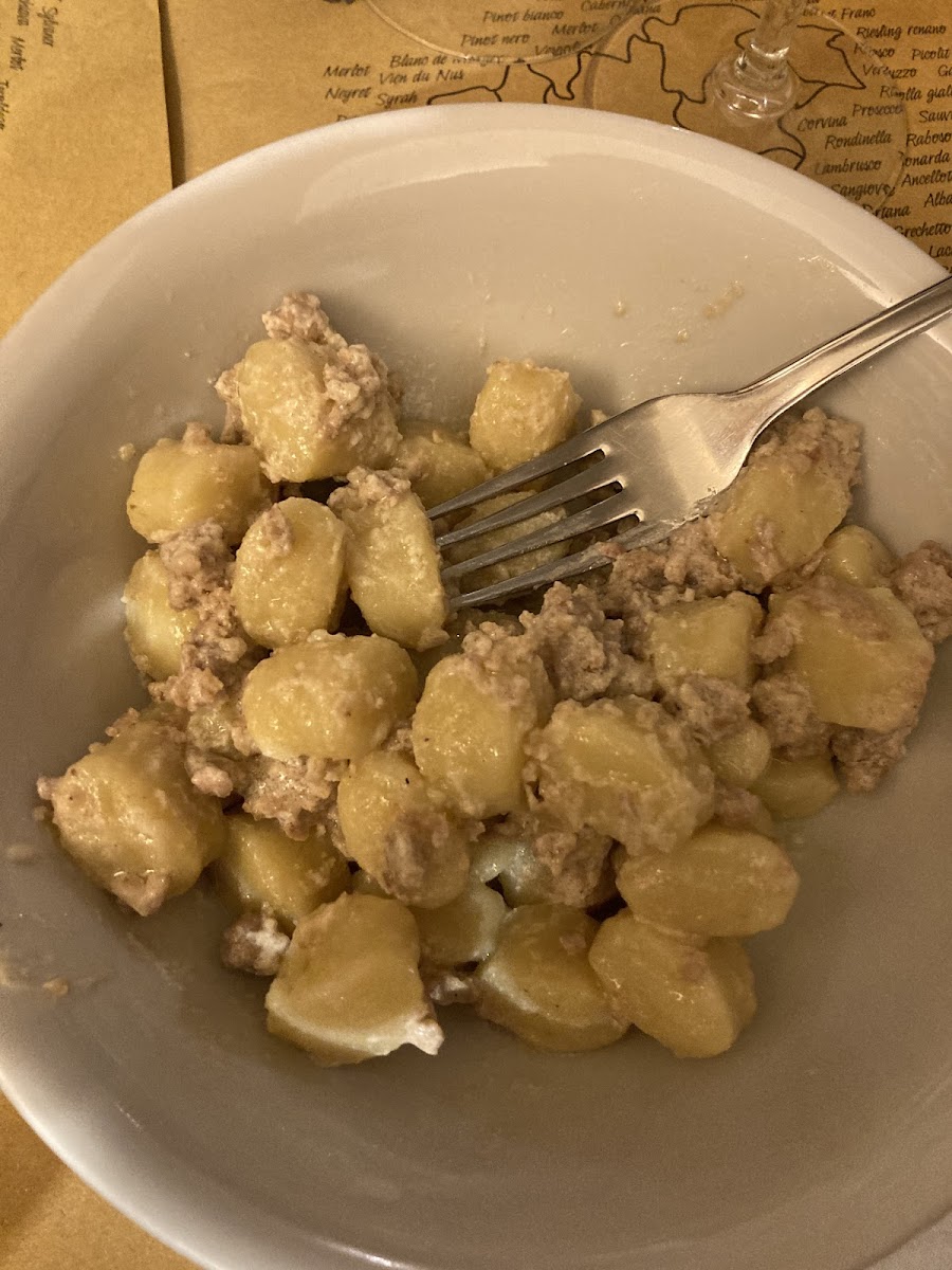 Veneto’s Osteria - Photo 6