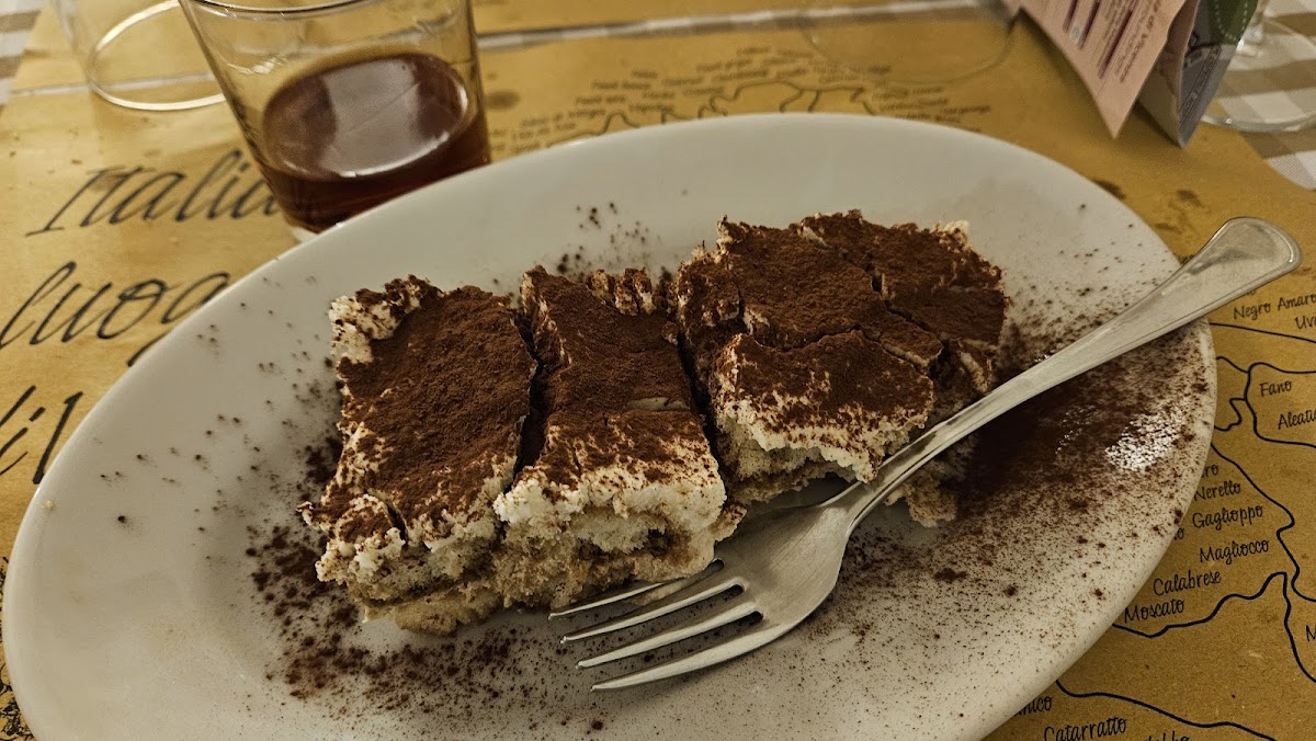 Veneto’s Osteria - Photo 7