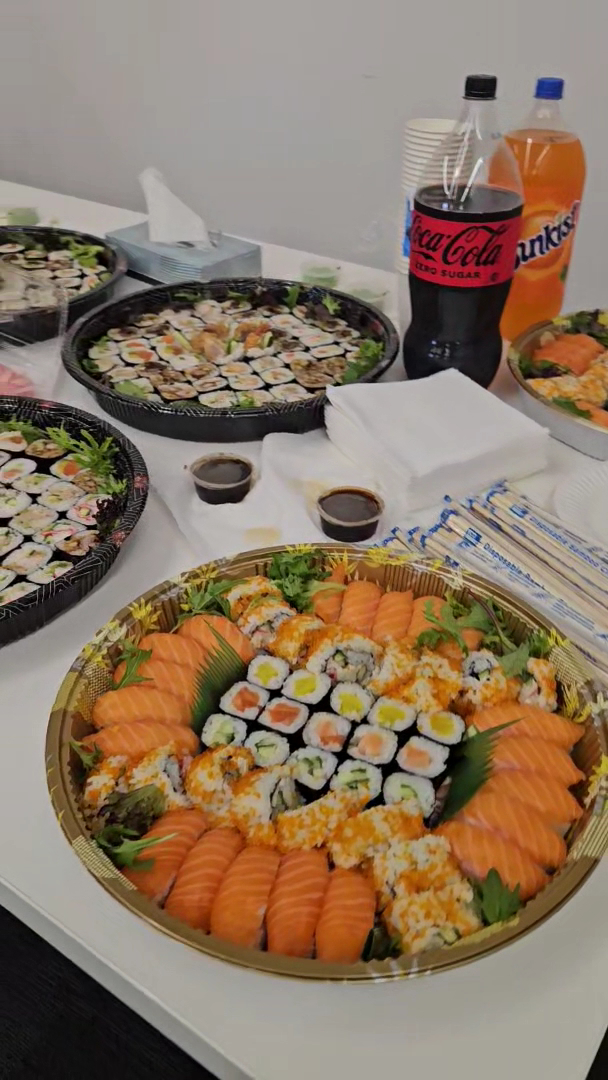 Lala Sushi - Photo 1