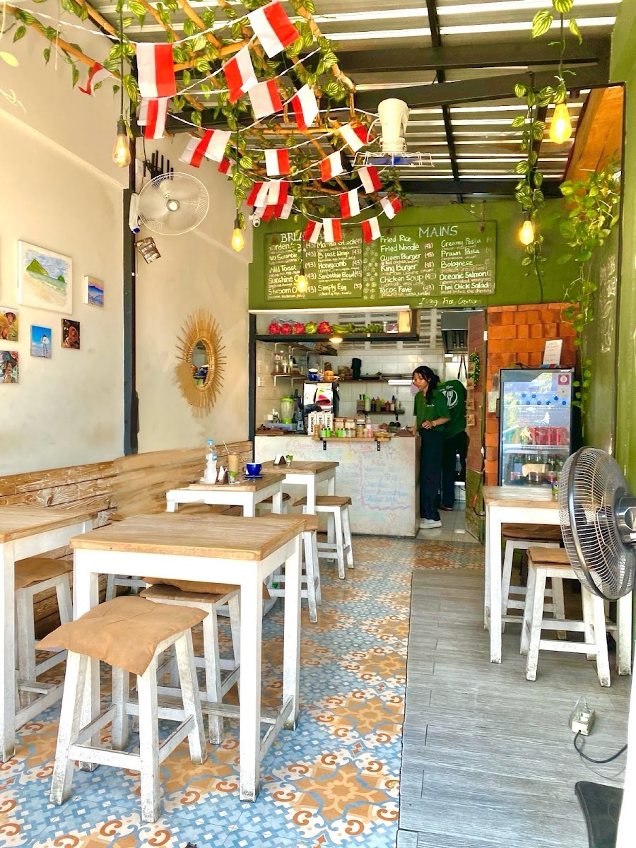 Living Tree Bali Cafe