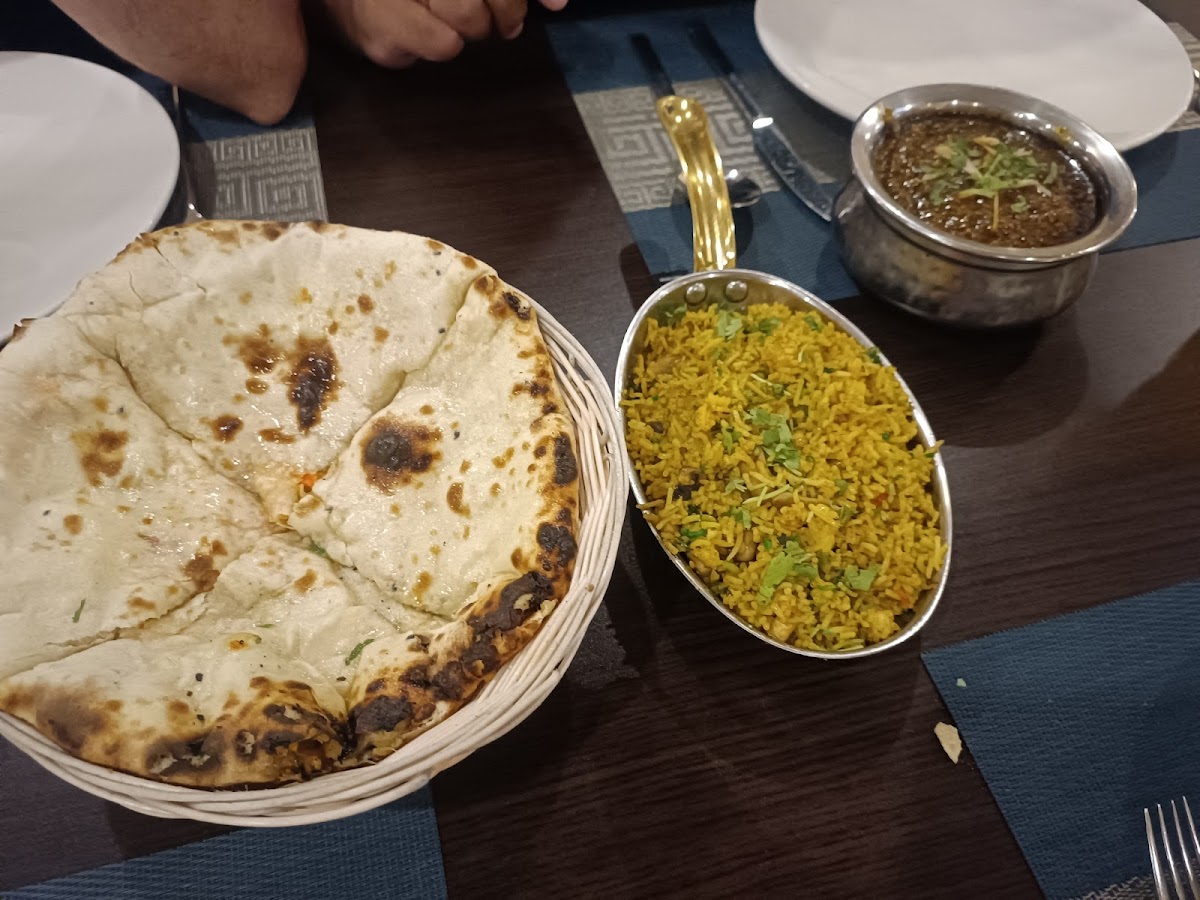 BOMBAY DARBAR - Photo 3