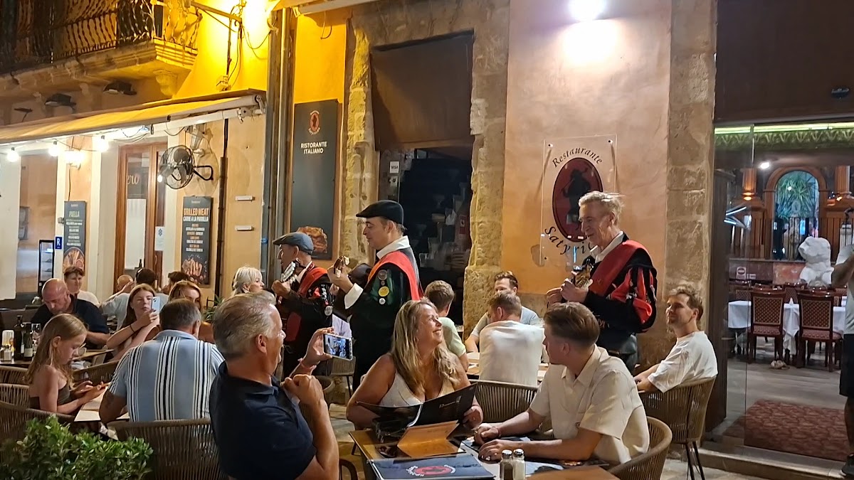 Restaurante Satyricon - Photo 1