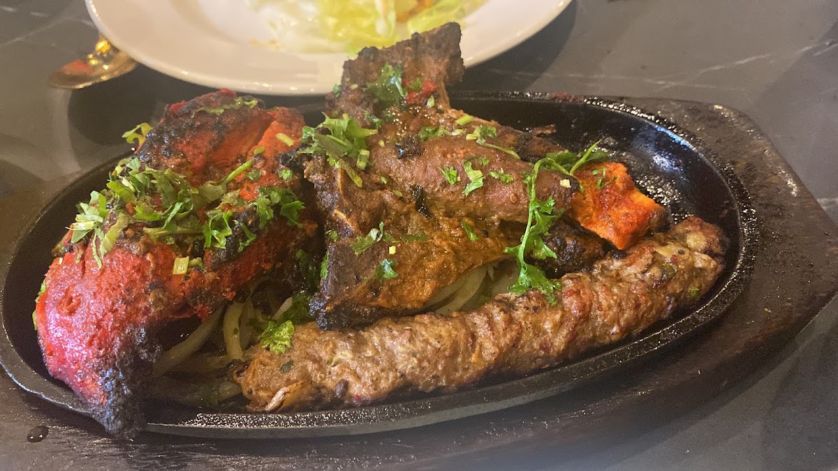 Mirchiz - Photo 1