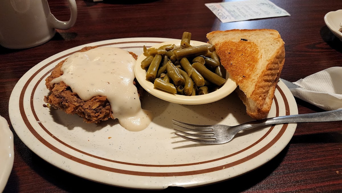 Fowlers Restaurant - Photo 6