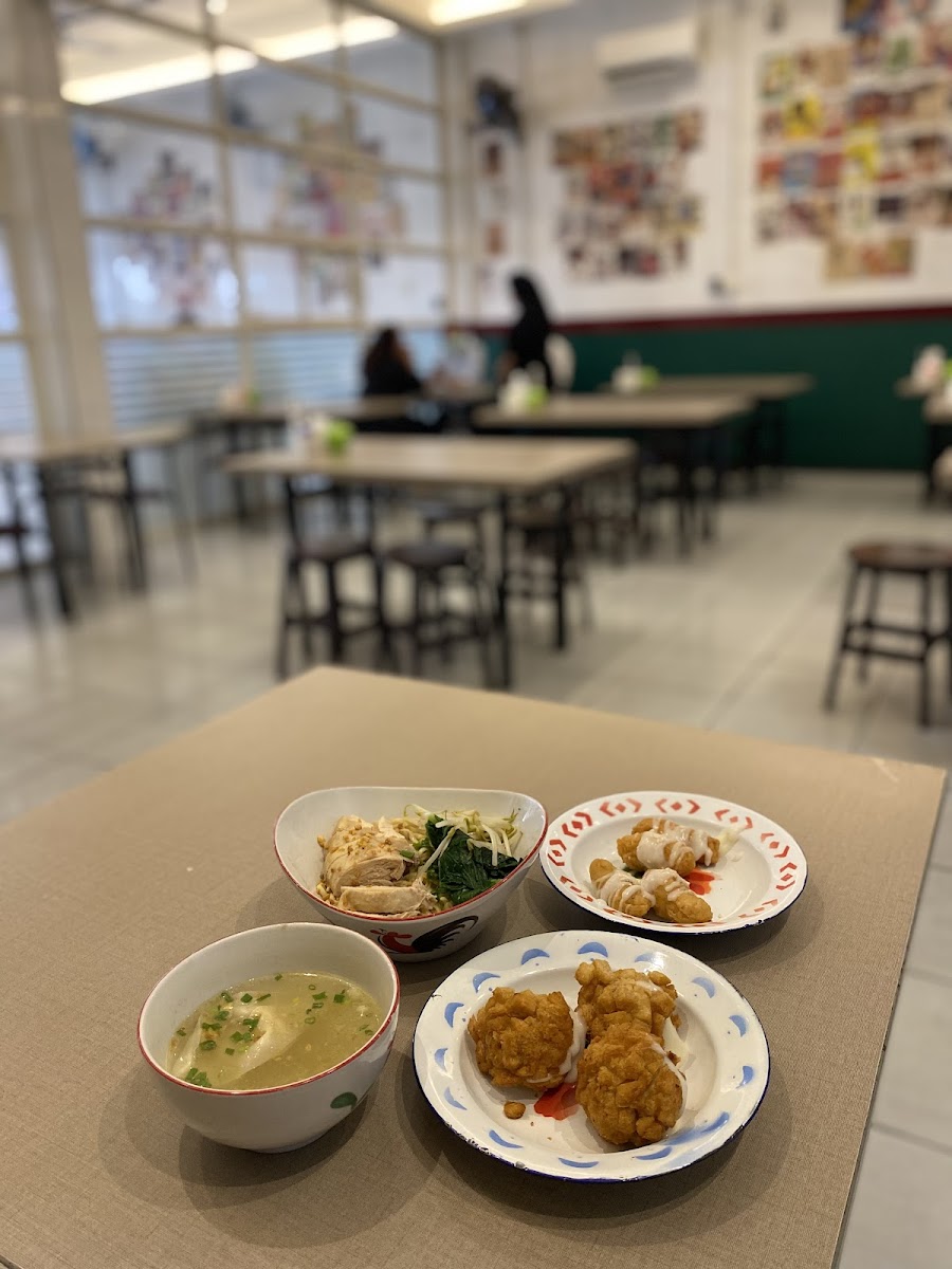 NJONJA KOPITIAM & SEAFOOD - Photo 3
