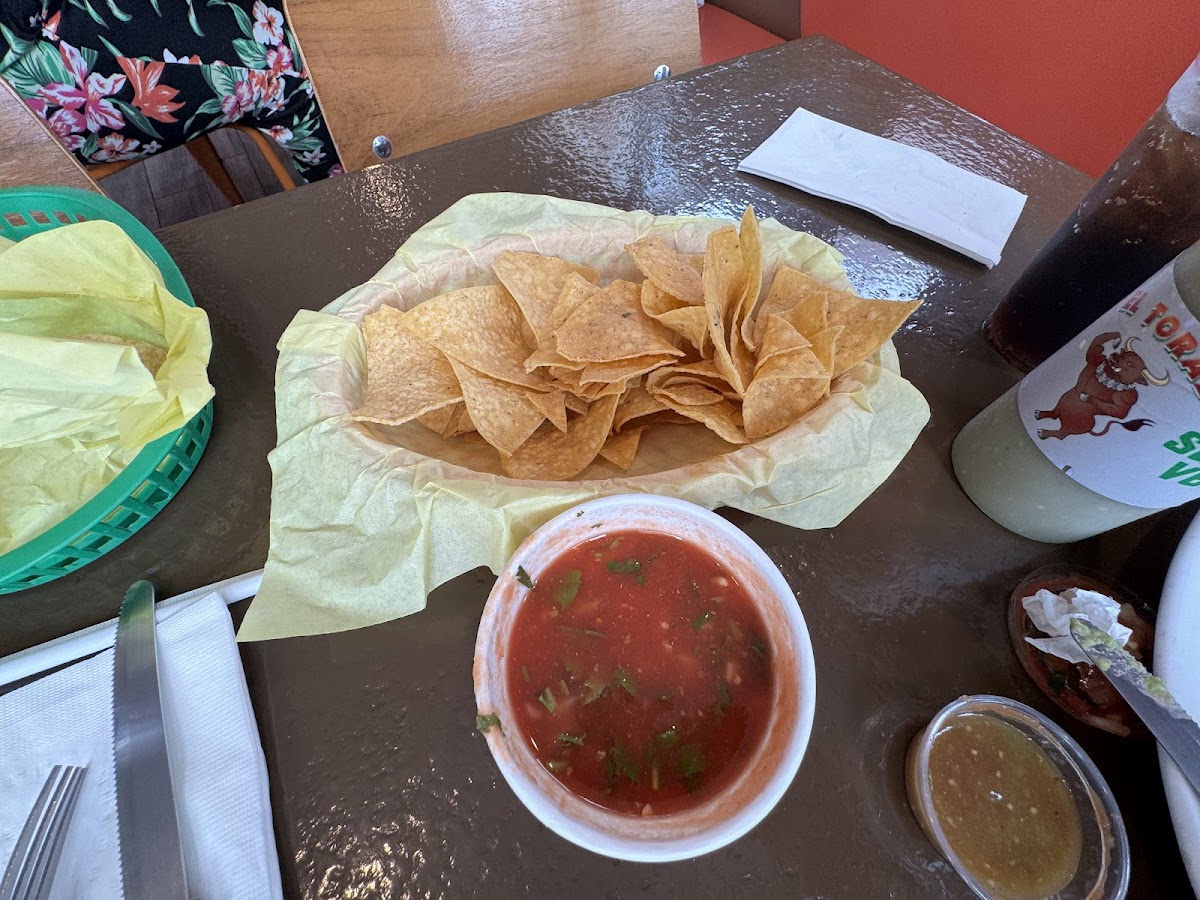 El Torazo Mexican Cafe - Photo 7