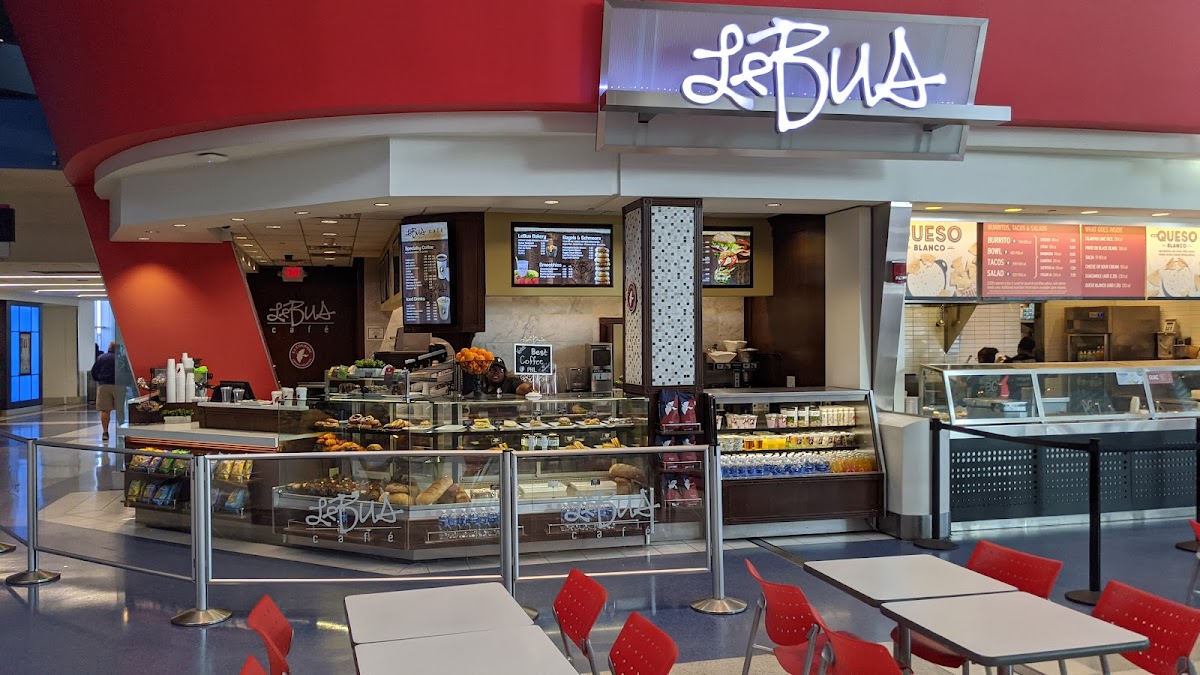 Le Bus Cafe - Photo 3