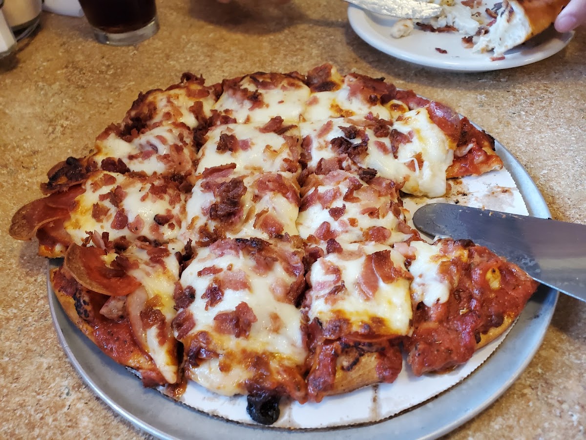 Old World Pizza - Photo 5