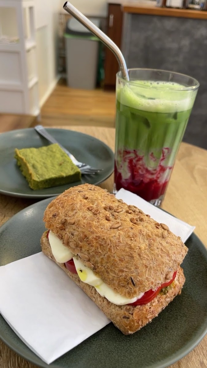 UP Coffee (Café) - Photo 1