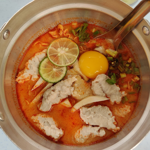 Tom Yam Pork Mama Noodle