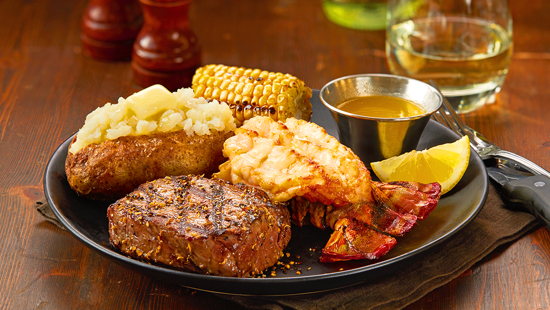 Chuck's Roadhouse Bar & Grill - Photo 1