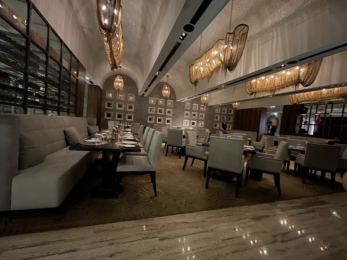 The CREEK, Bistro Chic - Photo 3