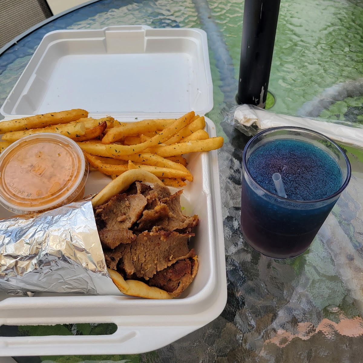Meat and Greek Truck & Catering - Photo 9