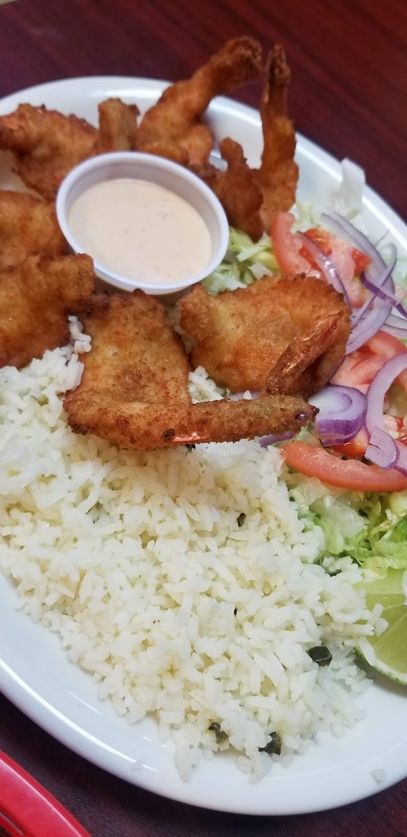 Mariscos Coliman - Photo 6