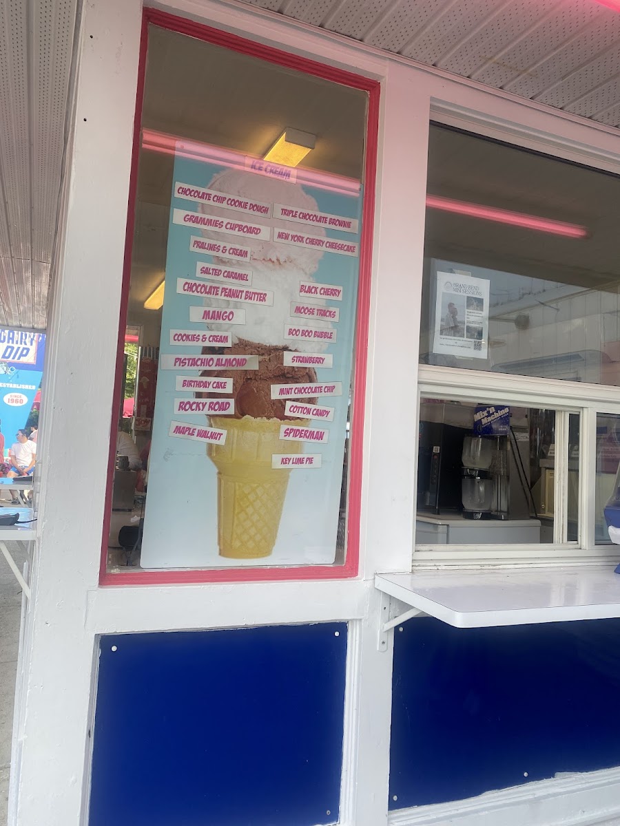The Dairy Dip and Pizza Place - Photo 5