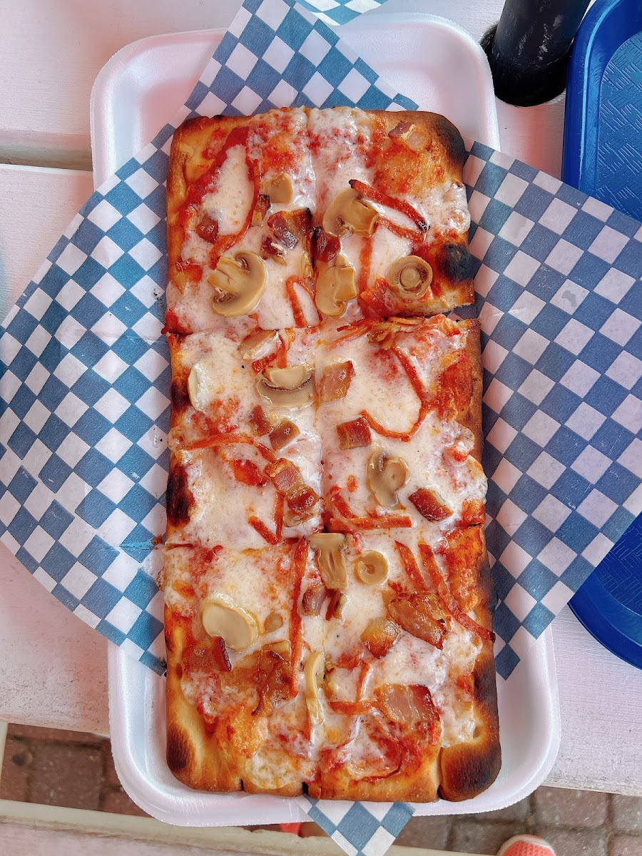 The Dairy Dip and Pizza Place - Photo 6