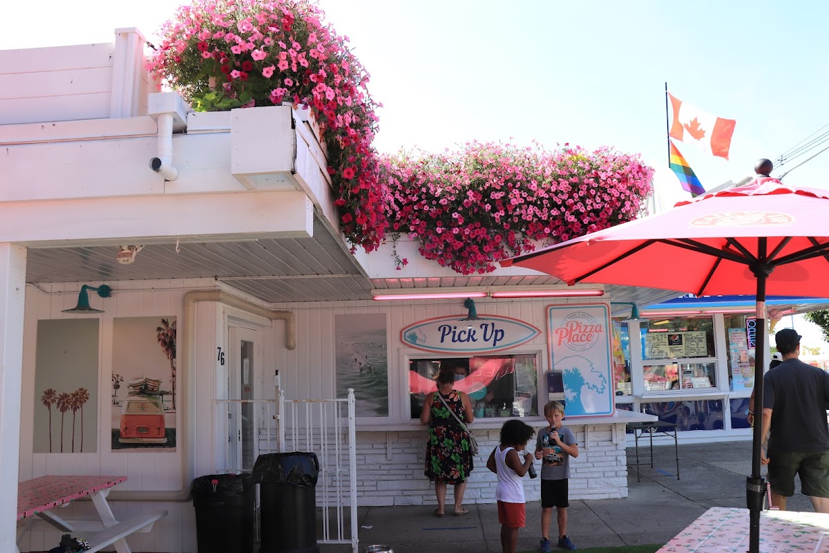 The Dairy Dip and Pizza Place - Photo 8