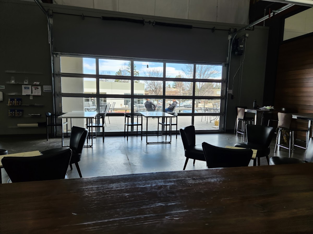 Dilly Dally Coffee Co. - Photo 3