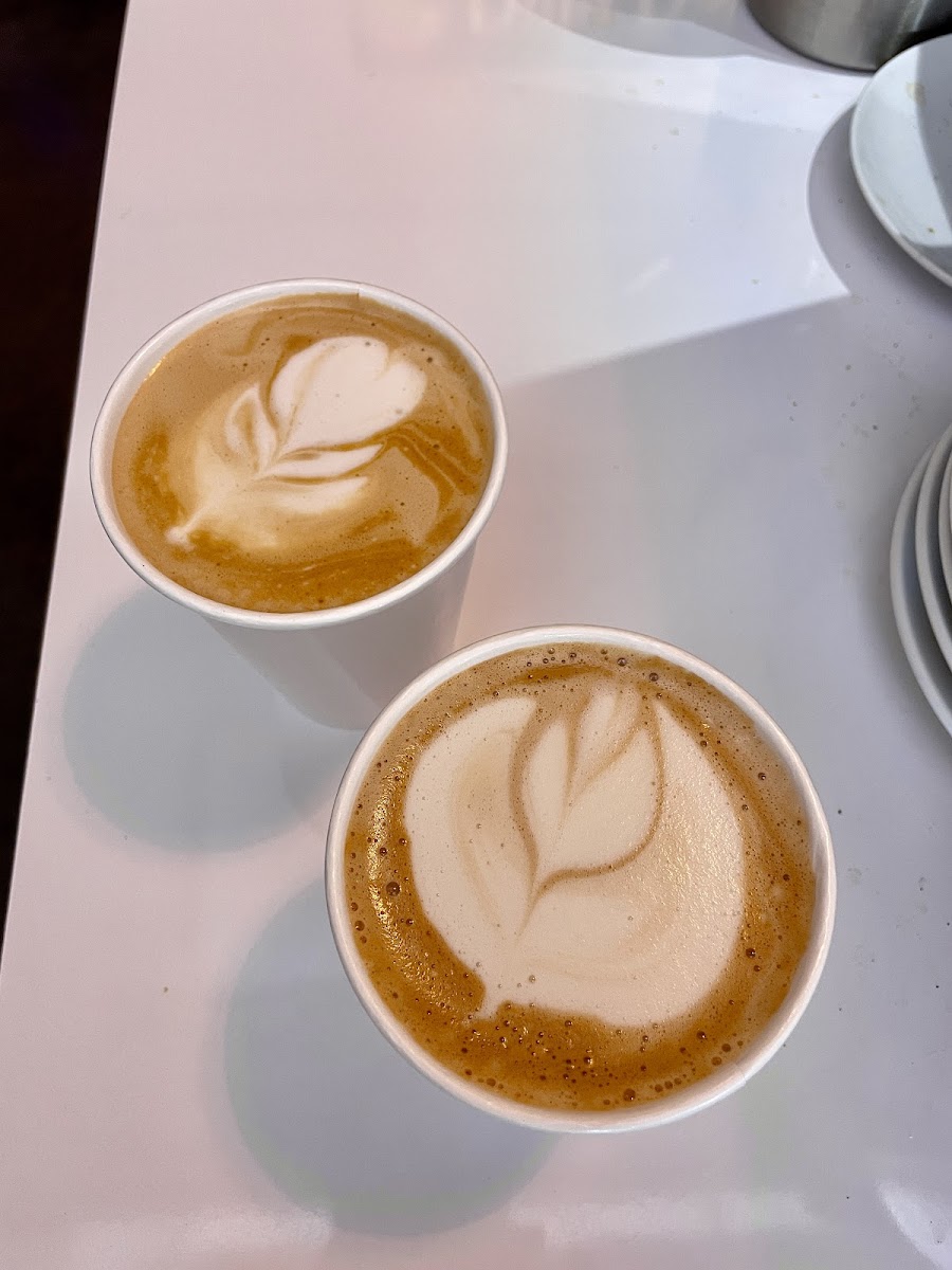 Dilly Dally Coffee Co. - Photo 7