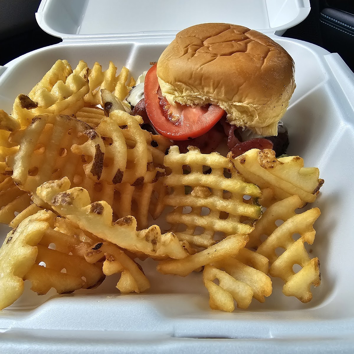 Smash'd Burger Bar - Photo 2