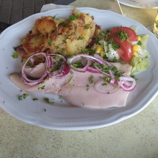 Matjes Mit Bratkartoffeln