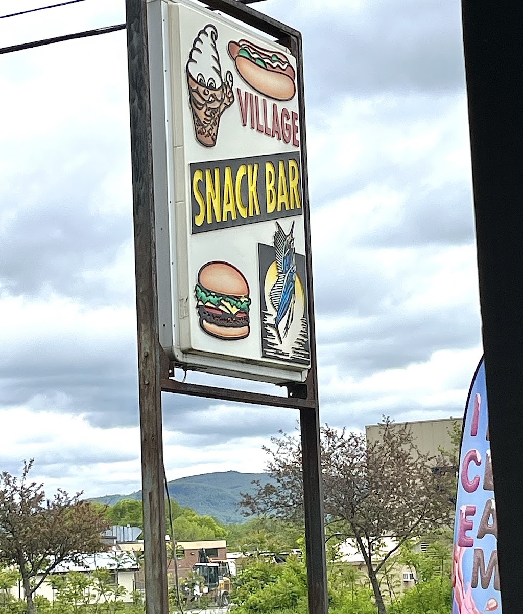 Village Snack Bar - Photo 2