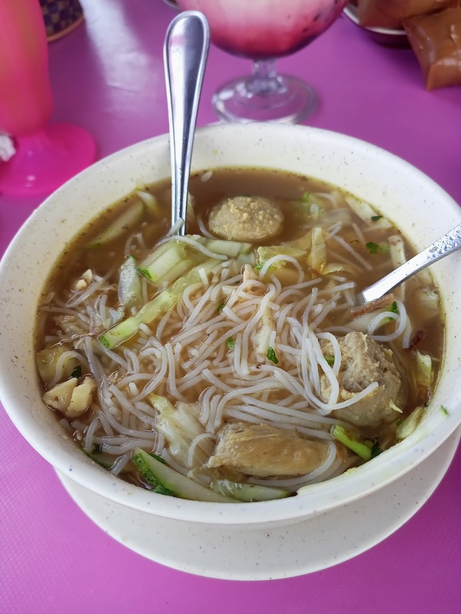 SIPITANG FOOD COURT - Photo 5