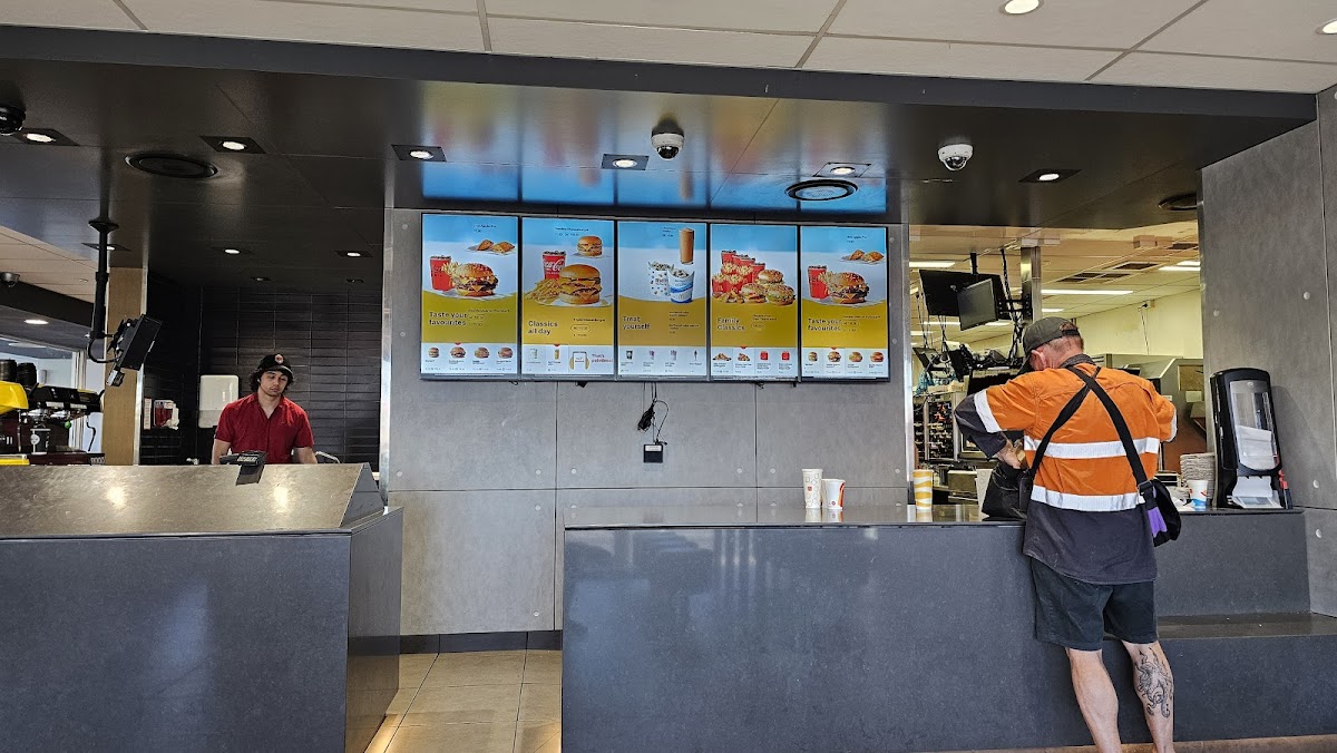 McDonald's 5 Cross Roads - Photo 2