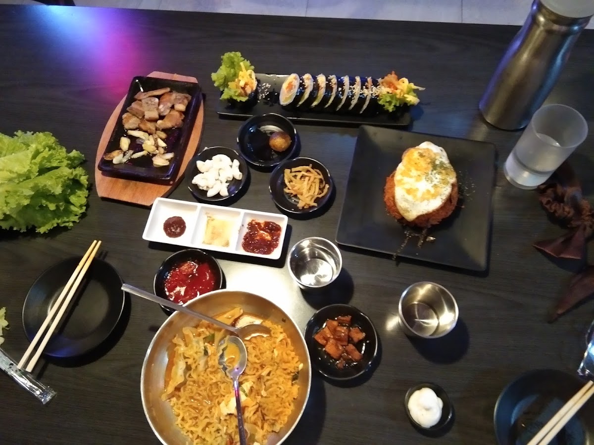 Jumong Korean Restaurant - Photo 4
