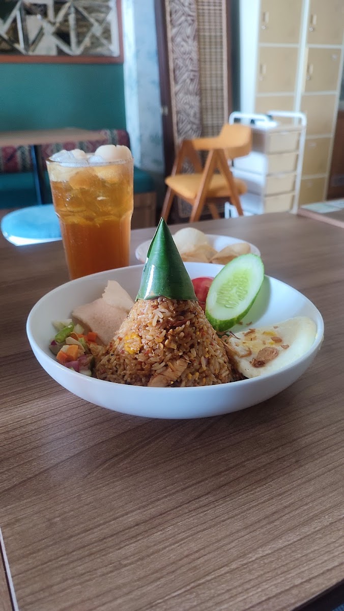 JOY Café Garden - Photo 8