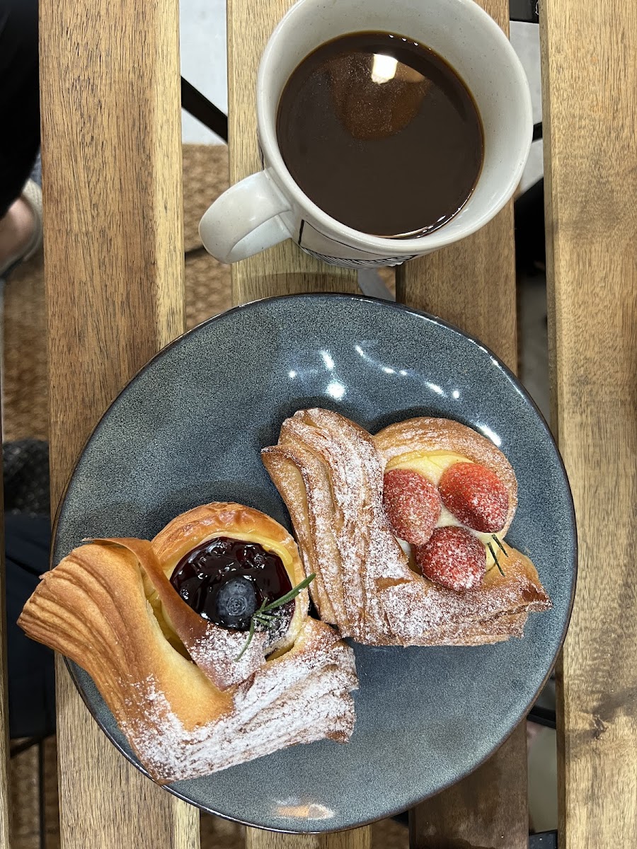 AB Home & Cafe - Photo 5