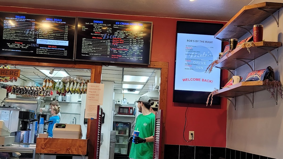 Bob's Drive Inn - Photo 9