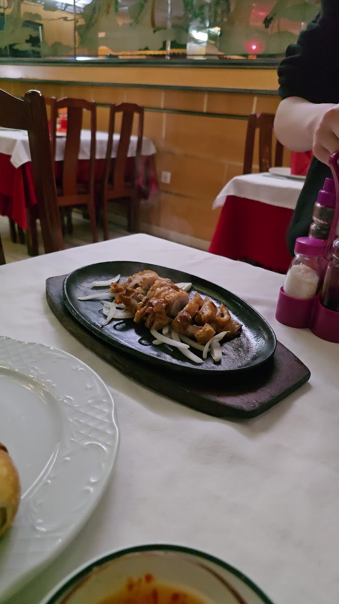 Restaurante Chino Festivo - Photo 1