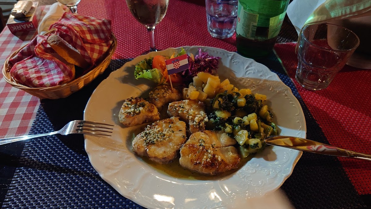 Restaurant Zagreb - Photo 9