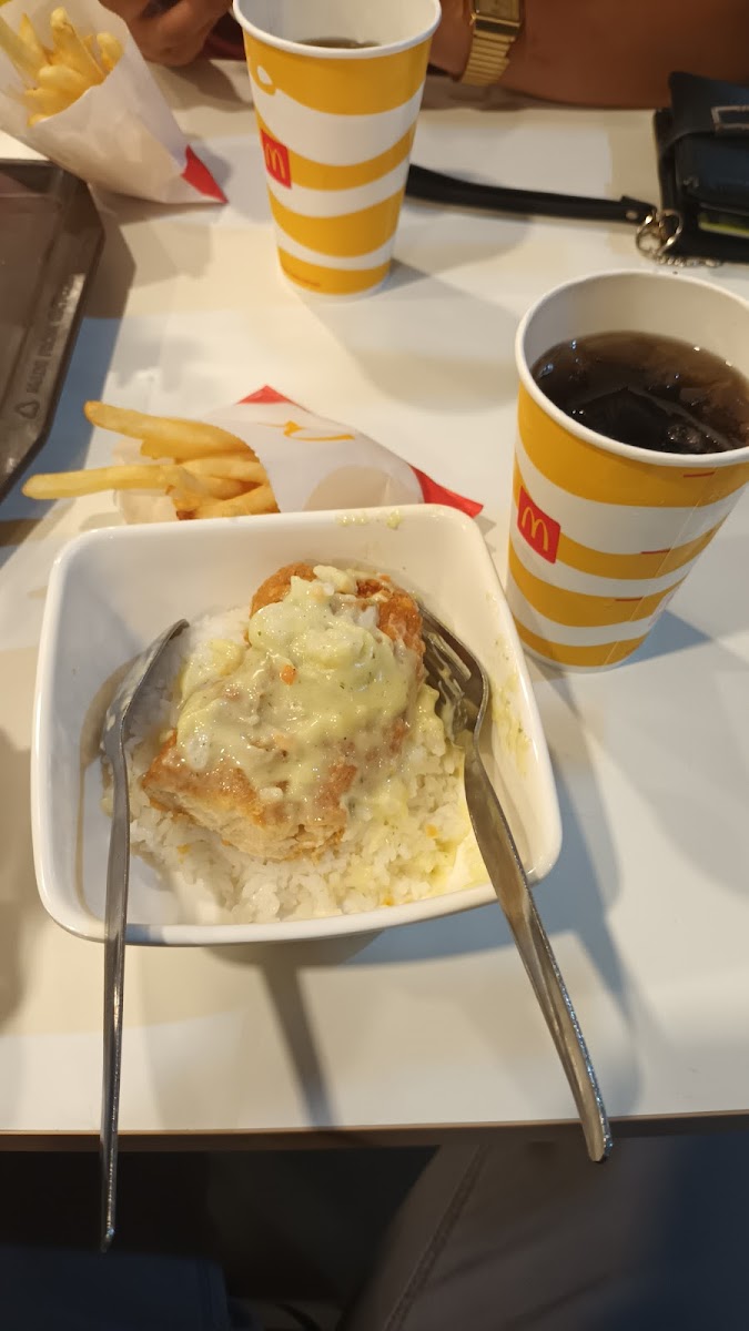 McDonald's Silang Bulihan - Photo 4