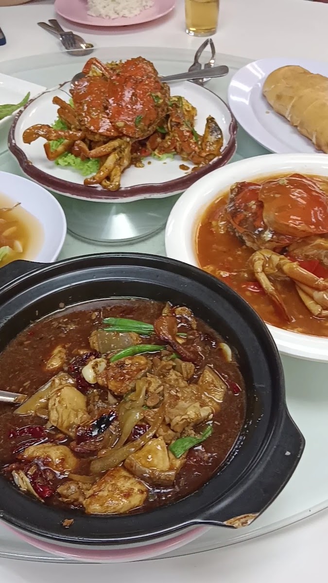 Poh Loong Seafood Restaurant - Photo 1