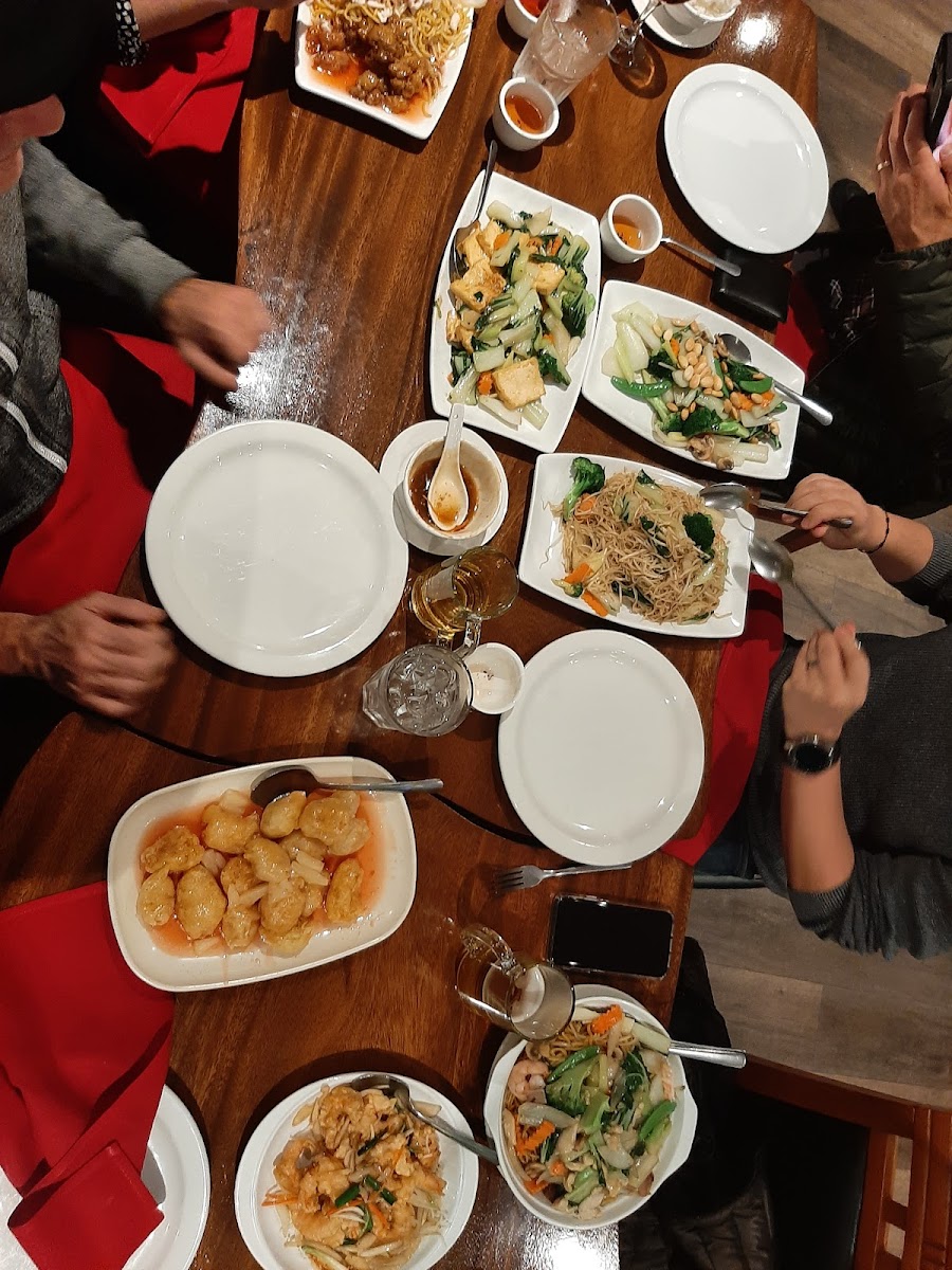 Good Fortune Restaurant - Photo 9