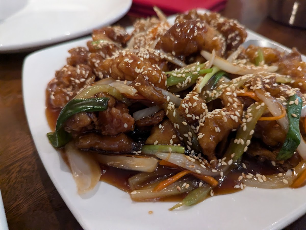Good Fortune Restaurant - Photo 7