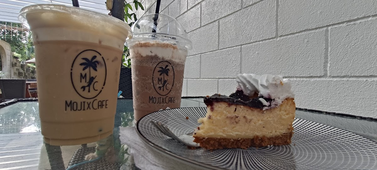 TOPSIDE CAFE (former Moji x Cafe) - Photo 5