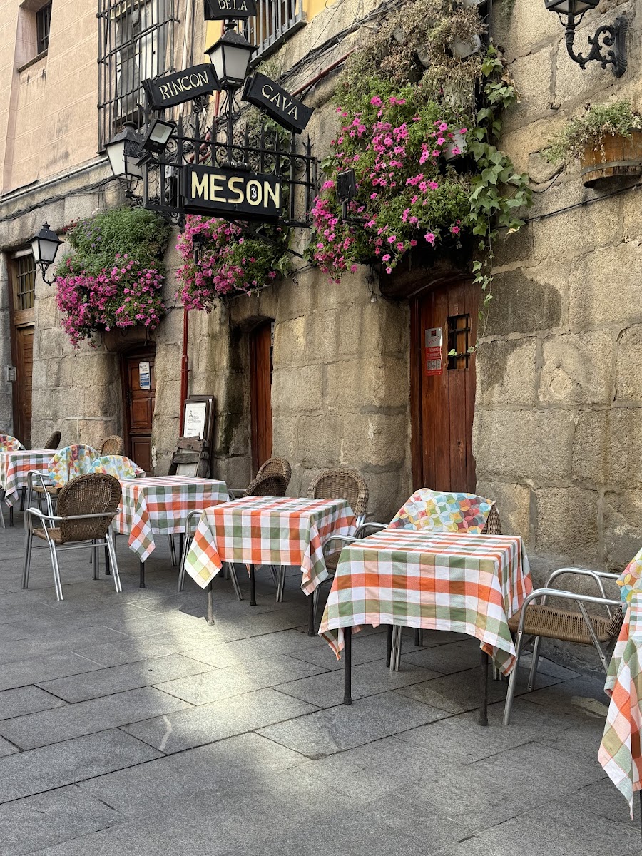 Meson del Champinon - Photo 2