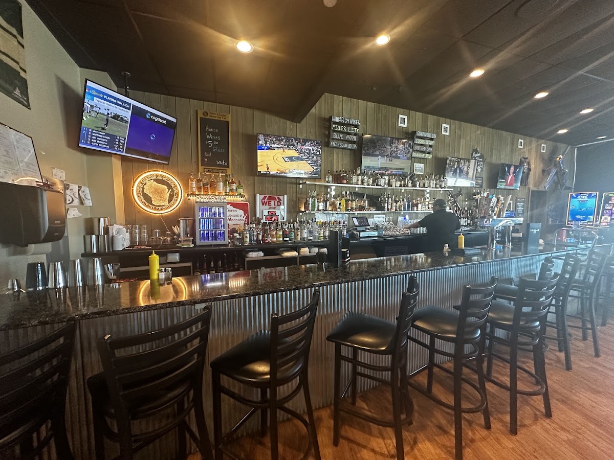 Hangar 54 Grill - Photo 3